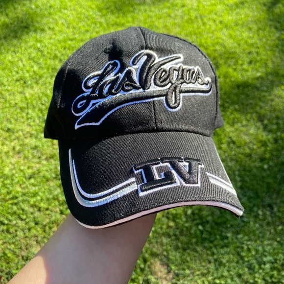 Black Embroidered Las Vegas Hat - Picture 4 of 10